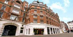 Кто любит искуство, Вам в отель Andaz Liverpool Street